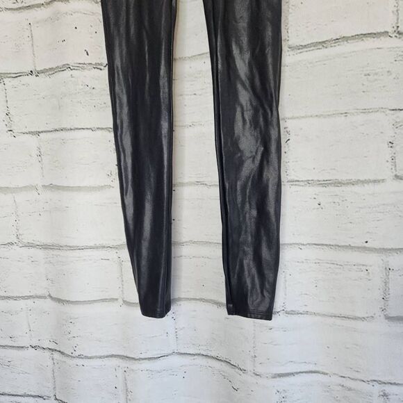 Spanx High Rise Faux Leather Leggings Size Small Solid Black Stretch - Picture 4 of 13